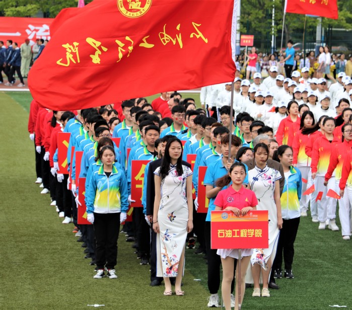 運動會開幕式學院方隊 程丞攝